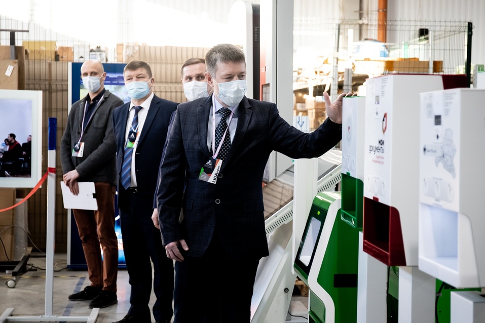 На Урале открылся завод по производству «умных» бесконтактных дезинфекторов 2 На Урале открылся завод по производству «умных» бесконтактных дезинфекторов 2