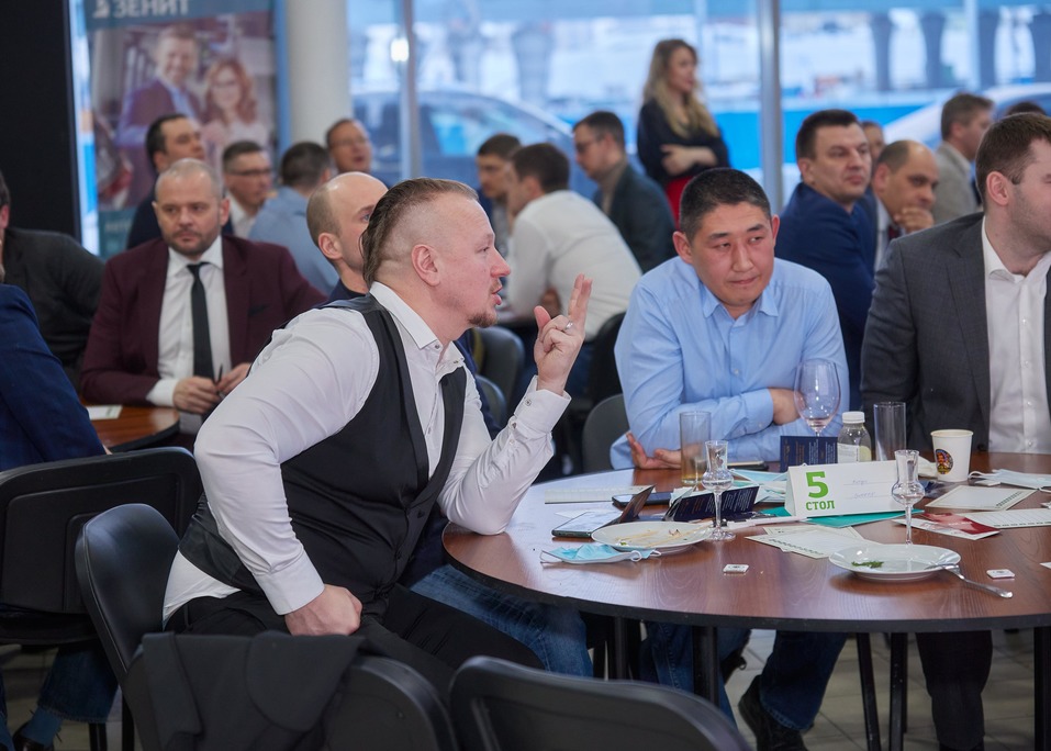 «Деловой квартал» провел ежегодный «Английский клуб». ФОТООТЧЕТ 83 «Деловой квартал» провел ежегодный «Английский клуб». ФОТООТЧЕТ 83