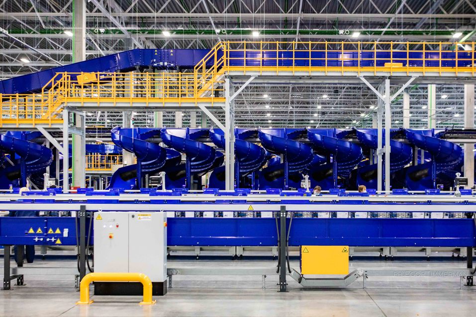 «Почта России» показала новый логистический центр в Новосибирске. ФОТО  5 «Почта России» показала новый логистический центр в Новосибирске. ФОТО  5