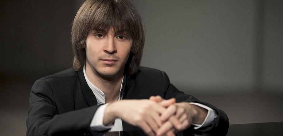 Социопатия, любовь-тирания, счастливая деревня — что Новосибирск увидит в апреле. Афиша 5 Социопатия, любовь-тирания, счастливая деревня — что Новосибирск увидит в апреле. Афиша 5