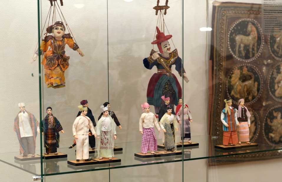 Социопатия, любовь-тирания, счастливая деревня — что Новосибирск увидит в апреле. Афиша 9 Социопатия, любовь-тирания, счастливая деревня — что Новосибирск увидит в апреле. Афиша 9