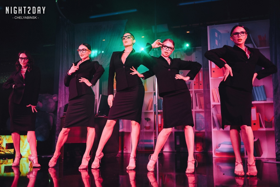 Концерт экс-солиста группы «Лесоповал» и шоу в ритме non-stop: новый сезон в Show Girls 3 Концерт экс-солиста группы «Лесоповал» и шоу в ритме non-stop: новый сезон в Show Girls 3