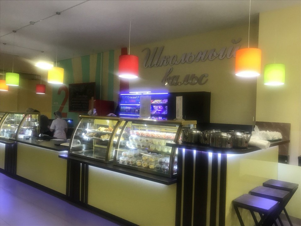 Бесплатный wi-fi и свежие булочки: в Челябинске открылось первое кафе для школьников 1 Бесплатный wi-fi и свежие булочки: в Челябинске открылось первое кафе для школьников 1