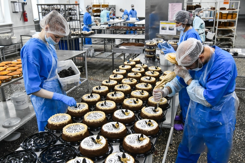 «Мы, как Ferrari, на рынке тортов». Уроки кризиса от фабрики «9 Островов». ФОТОРЕПОРТАЖ 4 «Мы, как Ferrari, на рынке тортов». Уроки кризиса от фабрики «9 Островов». ФОТОРЕПОРТАЖ 4