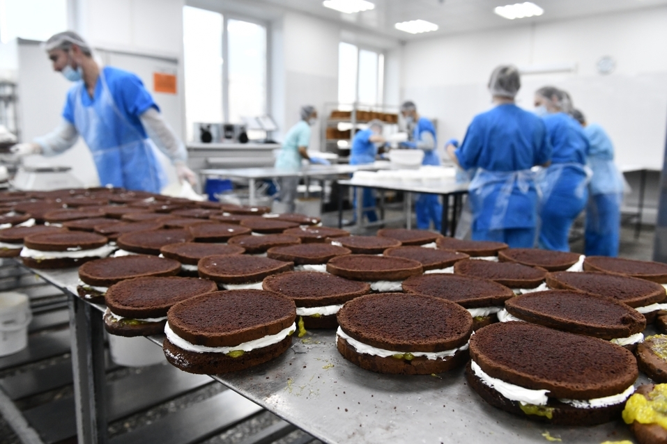 «Мы, как Ferrari, на рынке тортов». Уроки кризиса от фабрики «9 Островов». ФОТОРЕПОРТАЖ 18 «Мы, как Ferrari, на рынке тортов». Уроки кризиса от фабрики «9 Островов». ФОТОРЕПОРТАЖ 18