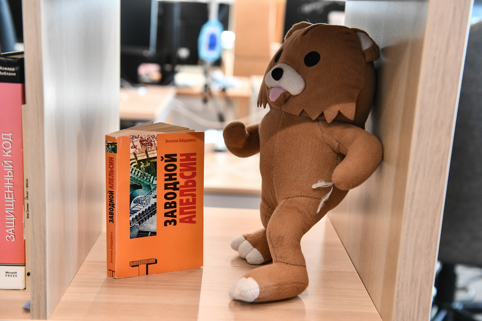 «Будет еще круче, чем у нас сейчас». Фоторепортаж из передового IT-офиса на Широкой Речке 5 «Будет еще круче, чем у нас сейчас». Фоторепортаж из передового IT-офиса на Широкой Речке 5