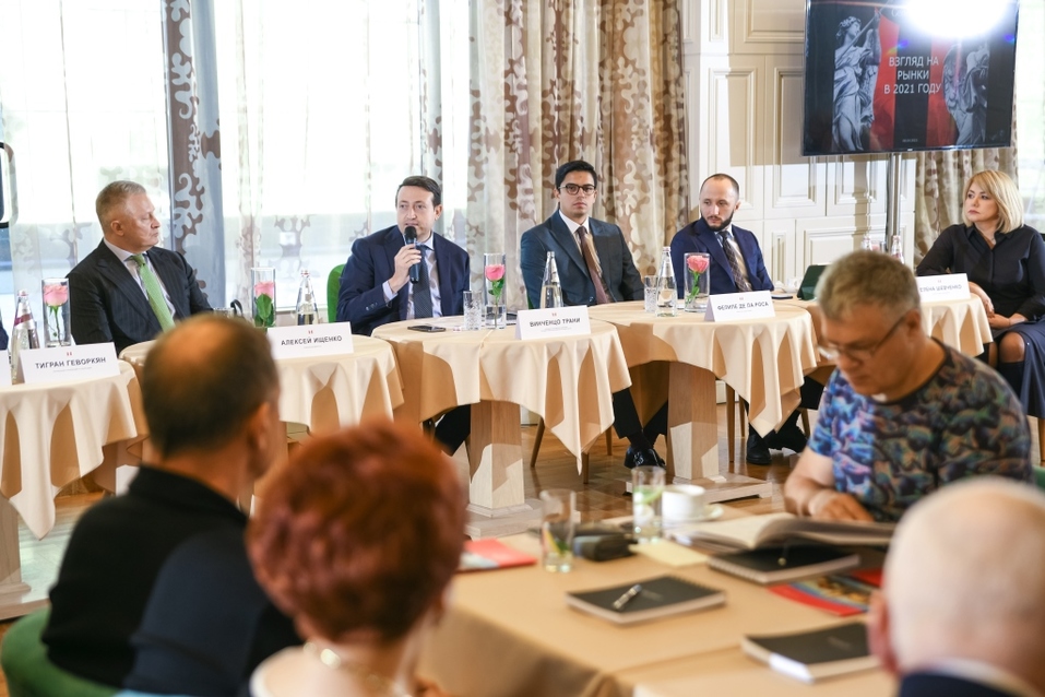 Команда топ-менеджеров General Invest провела бизнес-завтрак для бизнесменов Сибири
1
Команда топ-менеджеров General Invest провела бизнес-завтрак для бизнесменов Сибири
1