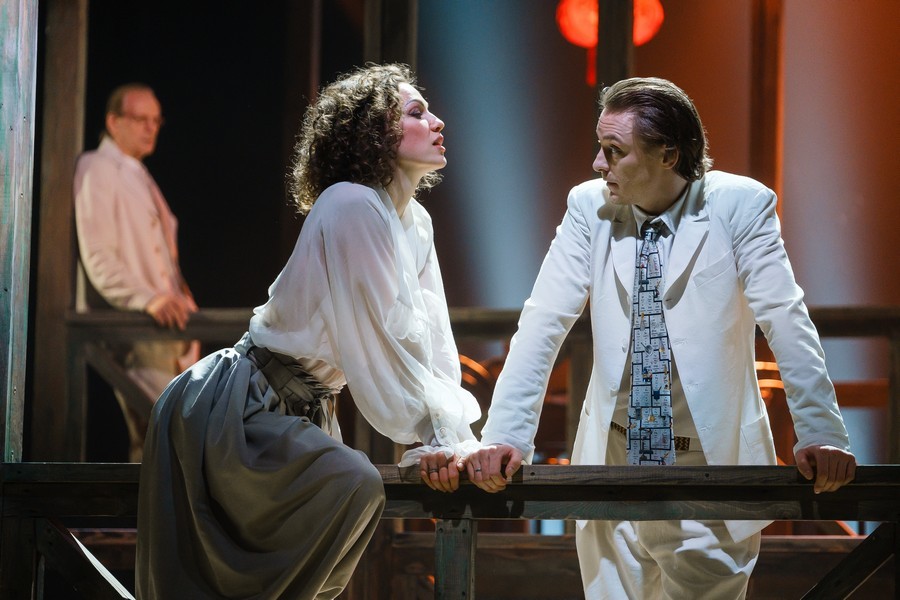 Все по Чехову: в театре Пушкина поставили спектакль «Без названия» о любви и деньгах 1 Все по Чехову: в театре Пушкина поставили спектакль «Без названия» о любви и деньгах 1