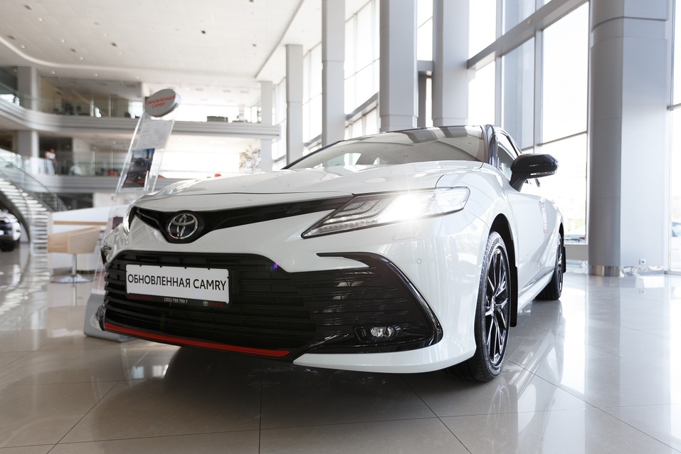 Обновленный бизнес-седан Toyota Camry – в Челябинске 2 Обновленный бизнес-седан Toyota Camry – в Челябинске 2