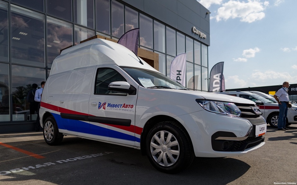 Для бизнеса и соцсферы: Челябинску представили коммерческий транспорт LADA 2 Для бизнеса и соцсферы: Челябинску представили коммерческий транспорт LADA 2