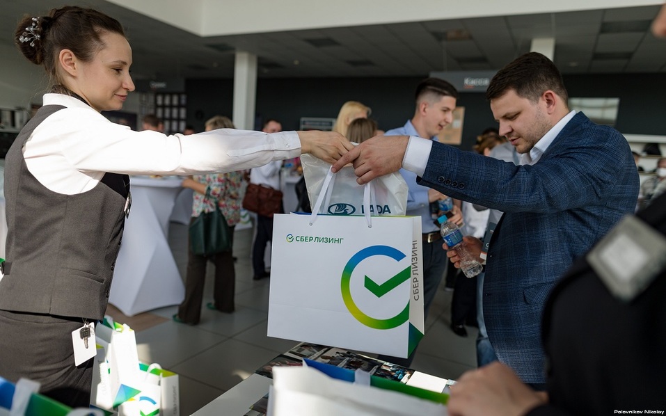 Для бизнеса и соцсферы: Челябинску представили коммерческий транспорт LADA 13 Для бизнеса и соцсферы: Челябинску представили коммерческий транспорт LADA 13