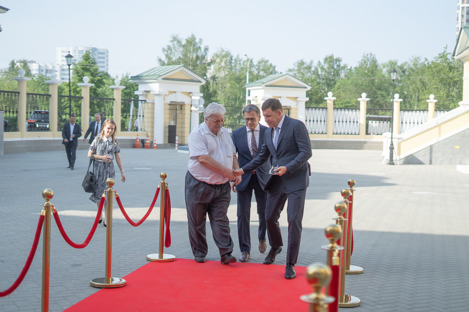 На красной дорожке На красной дорожке