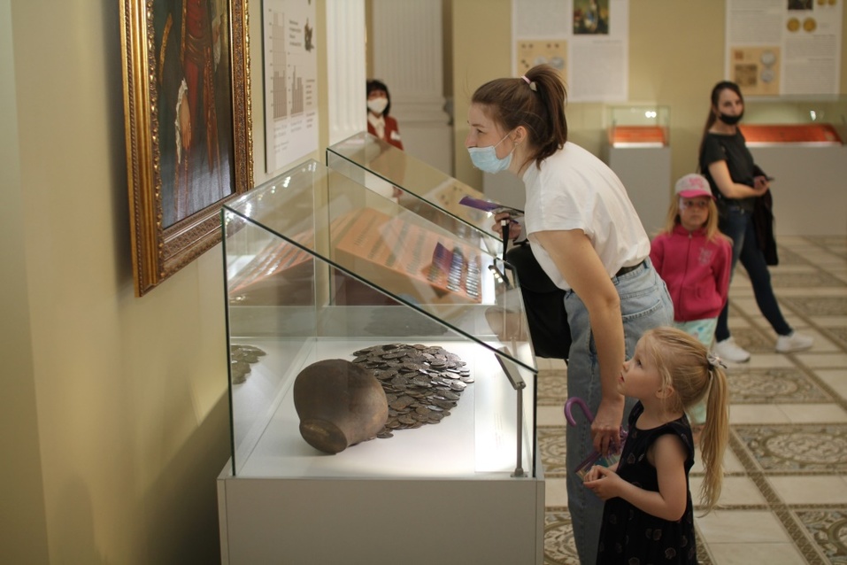 Герои Союзмультфильма, путешествия во времени, много музыки. Афиша июня в Новосибирске 8 Герои Союзмультфильма, путешествия во времени, много музыки. Афиша июня в Новосибирске 8