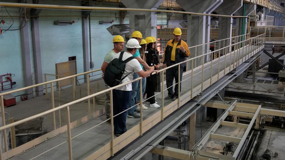 «Золотые» квартиры, свечки за 50 млрд руб., спортивная мегастройка и второй Академический 4 «Золотые» квартиры, свечки за 50 млрд руб., спортивная мегастройка и второй Академический 4