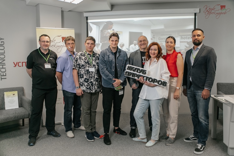 «Продажи: суть или видимость?»
Клубу Директоров 5 лет!
1 «Продажи: суть или видимость?»
Клубу Директоров 5 лет!
1