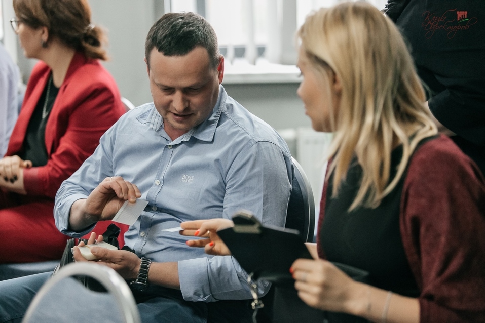 «Продажи: суть или видимость?»
Клубу Директоров 5 лет!
4 «Продажи: суть или видимость?»
Клубу Директоров 5 лет!
4