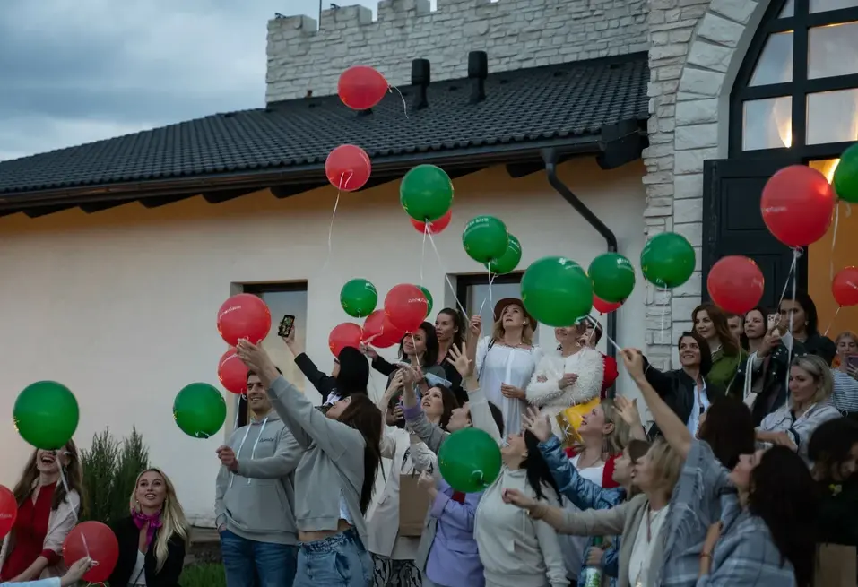 «Однажды дождливым французским вечером…»: как прошел бизнес-пикник «ДК»
27 «Однажды дождливым французским вечером…»: как прошел бизнес-пикник «ДК»
27