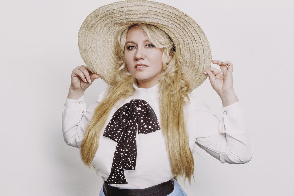 Верблюд, рыжий конь, жемчуга и глина — история одной «Визуализации»
6 Верблюд, рыжий конь, жемчуга и глина — история одной «Визуализации»
6