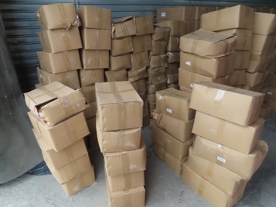 В Челябинскую область пытались ввезти 10 тонн контрафактных китайских конфет 2 В Челябинскую область пытались ввезти 10 тонн контрафактных китайских конфет 2