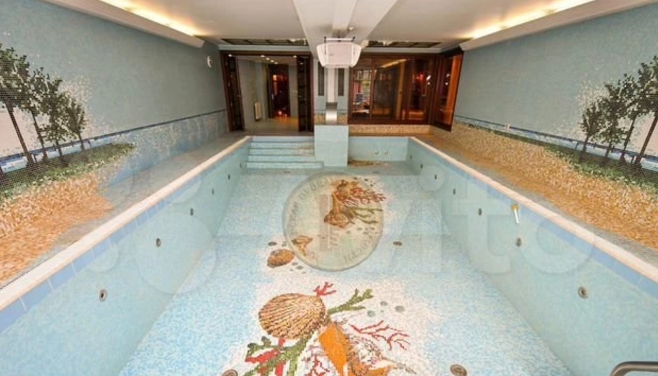 Замок с уценкой: почему не продается особняк  Анатолия Быкова 
 2 Замок с уценкой: почему не продается особняк  Анатолия Быкова 
 2