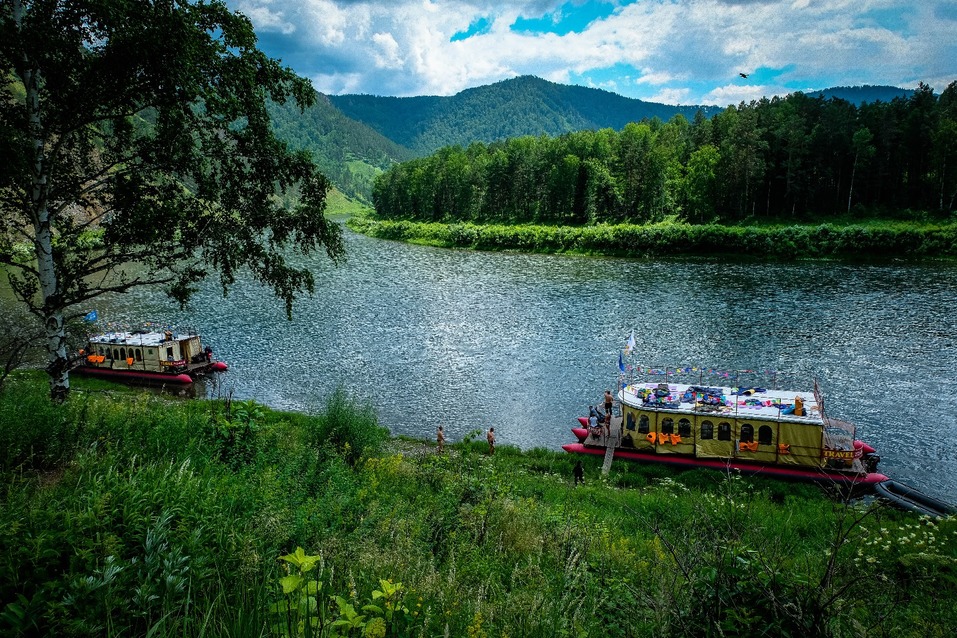 Туристический «след»: цифровые решения для развития турпотока в Сибирь
2 Туристический «след»: цифровые решения для развития турпотока в Сибирь
2