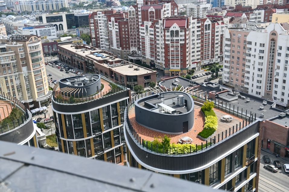 Эксплуатируемые кровли жилого комплекса утопают в зелени Эксплуатируемые кровли жилого комплекса утопают в зелени