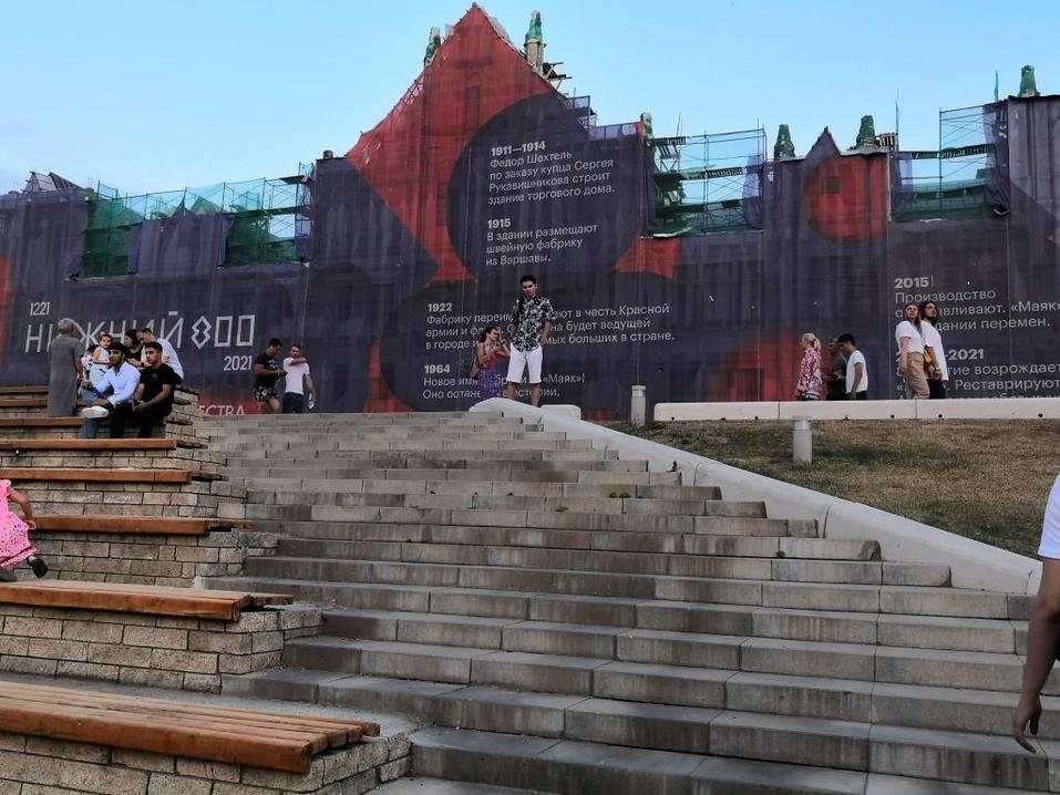 Месяц до 800. Нижний Новгород готовится к юбилею за заборами. 17 Месяц до 800. Нижний Новгород готовится к юбилею за заборами. 17