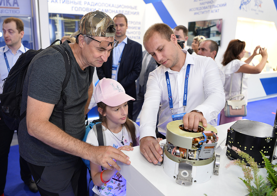 Арзамасский приборостроительный завод им. П.И. Пландина участвует в авиасалоне МАКС 4 Арзамасский приборостроительный завод им. П.И. Пландина участвует в авиасалоне МАКС 4