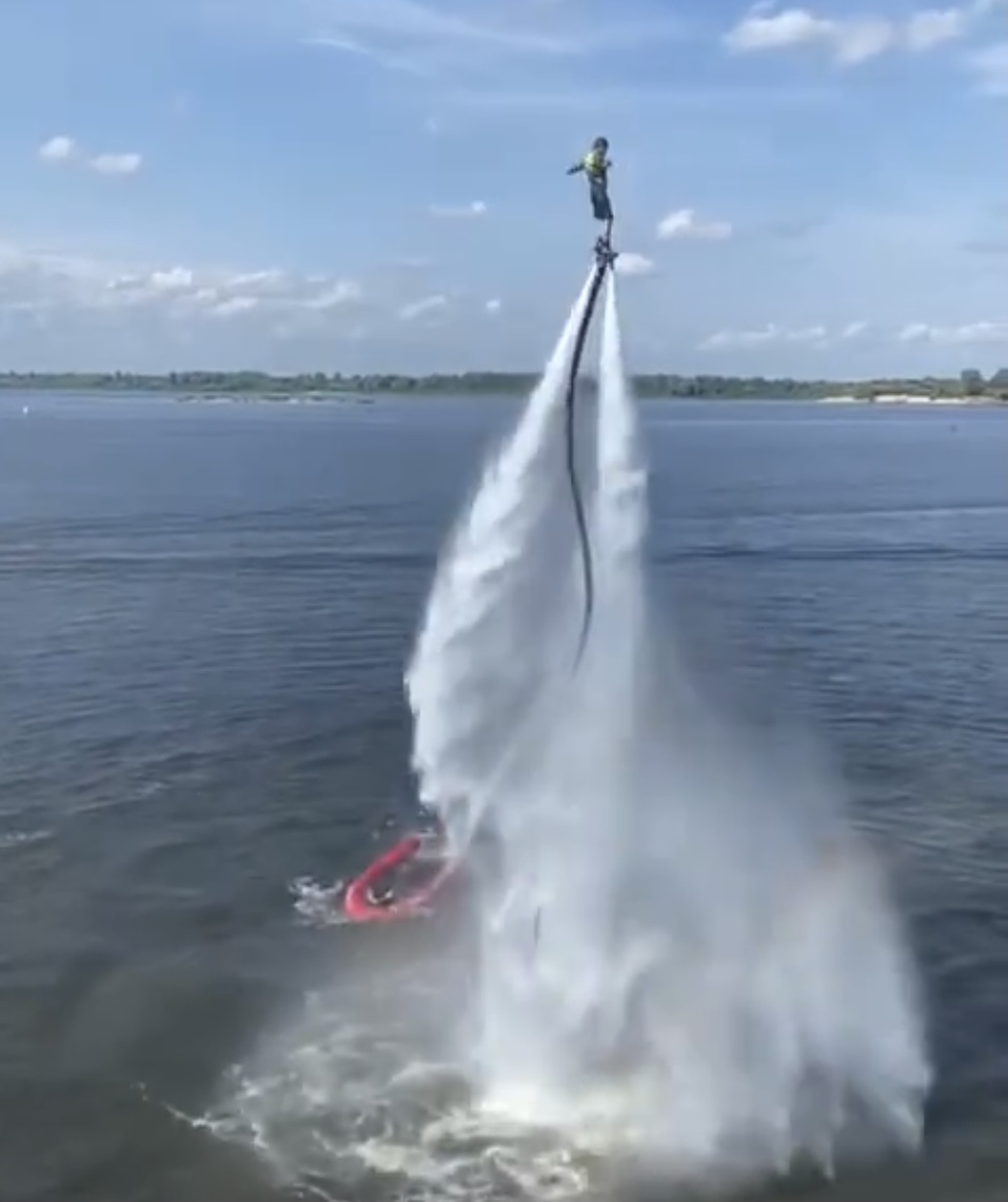 Илья Авербух: «В России никогда не проводились шоу на воде подобного уровня» 1 Илья Авербух: «В России никогда не проводились шоу на воде подобного уровня» 1