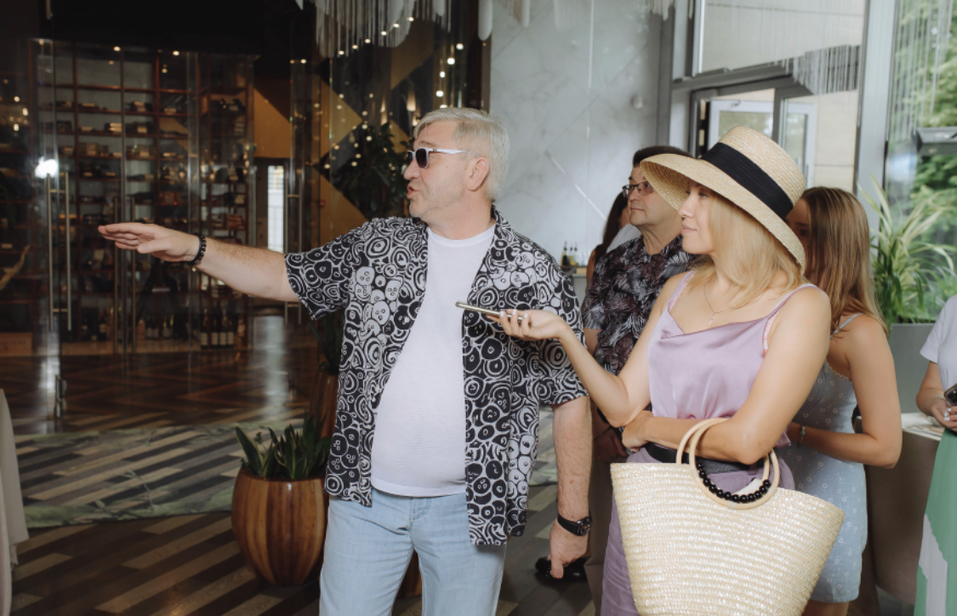 «Пока это не инвестиции, а сплошные затраты». Феликс Верховодов о своей коллекции живописи 2 «Пока это не инвестиции, а сплошные затраты». Феликс Верховодов о своей коллекции живописи 2