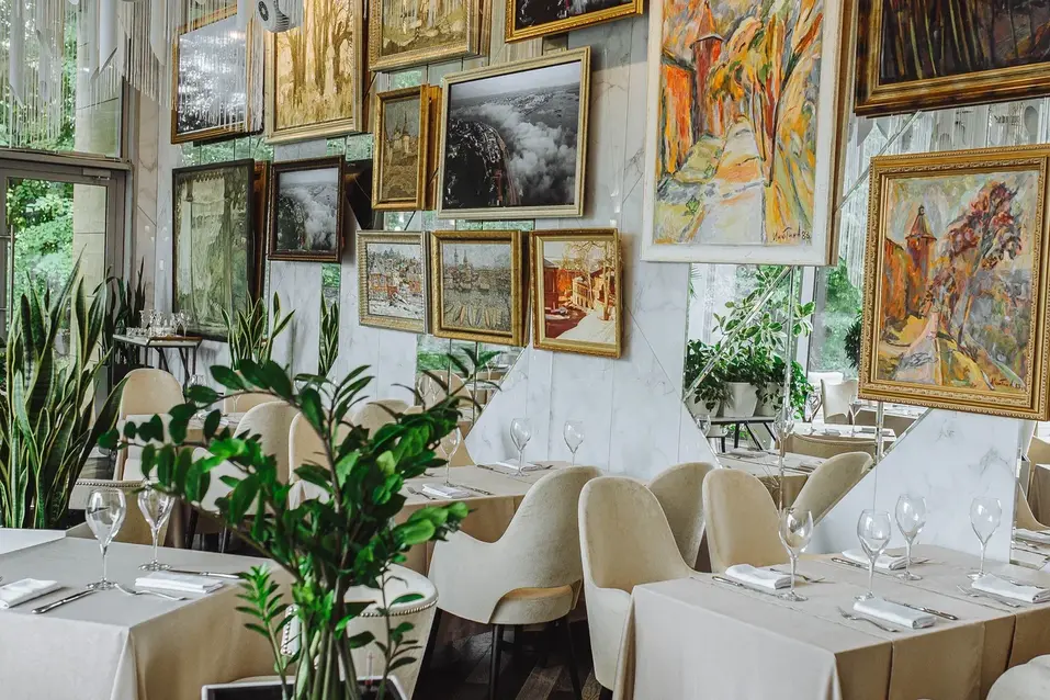 «Пока это не инвестиции, а сплошные затраты». Феликс Верховодов о своей коллекции живописи 5 «Пока это не инвестиции, а сплошные затраты». Феликс Верховодов о своей коллекции живописи 5