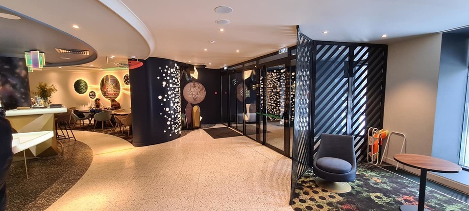 Отель в космическом стиле открылся в здании бывшего профилактория «Полет» в Челябинске 2 Отель в космическом стиле открылся в здании бывшего профилактория «Полет» в Челябинске 2