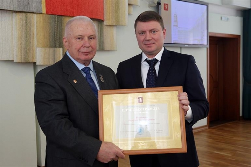 Скончался первый мэр Красноярска Валерий Поздняков 1 Скончался первый мэр Красноярска Валерий Поздняков 1