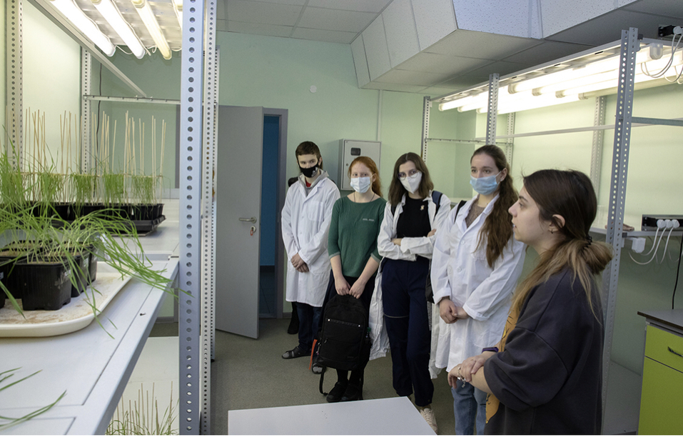 Директор СУНЦ Университета Лобачевского: «Многое в развитии человека определяет среда» 1 Директор СУНЦ Университета Лобачевского: «Многое в развитии человека определяет среда» 1