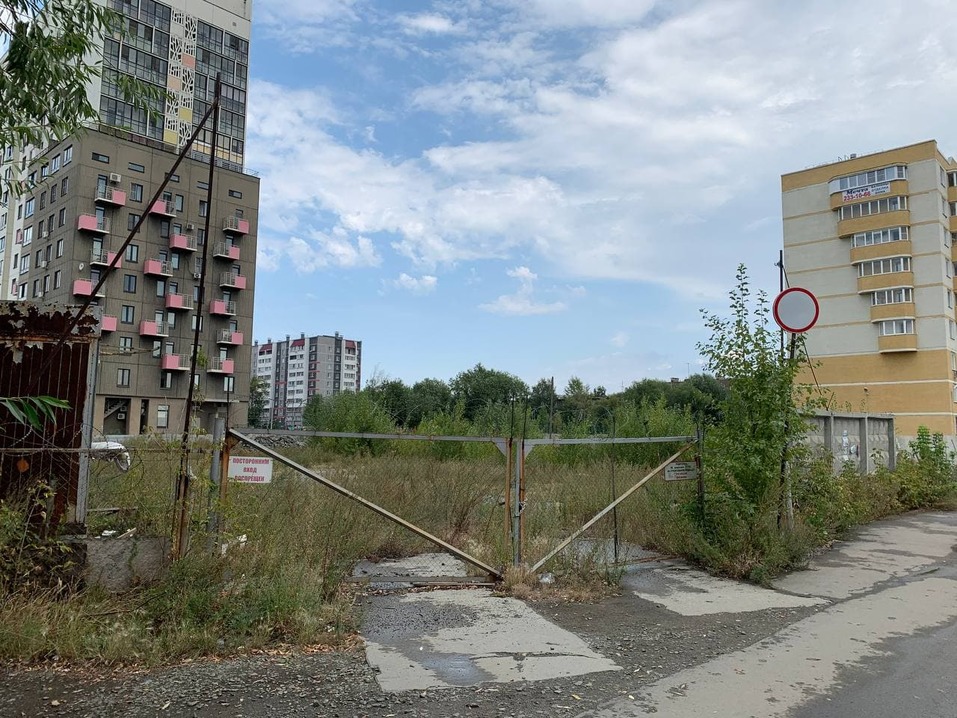 Власти Челябинска назвали восемь зданий-долгостроев, которыми займутся в первую очередь 7