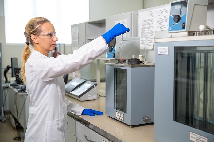 Вячеслав Потехин: «Наша задача — быть полезными для всех игроков химической индустрии» 2 Вячеслав Потехин: «Наша задача — быть полезными для всех игроков химической индустрии» 2