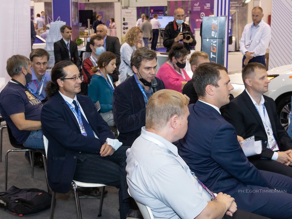 «Кладбище пилотов» vs город технологий. На Технопроме бурно обсудили развитие Новосибирска 24 «Кладбище пилотов» vs город технологий. На Технопроме бурно обсудили развитие Новосибирска 24