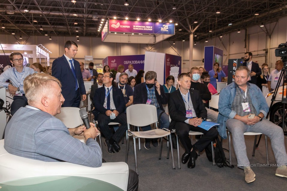 «Кладбище пилотов» vs город технологий. На Технопроме бурно обсудили развитие Новосибирска 27 «Кладбище пилотов» vs город технологий. На Технопроме бурно обсудили развитие Новосибирска 27