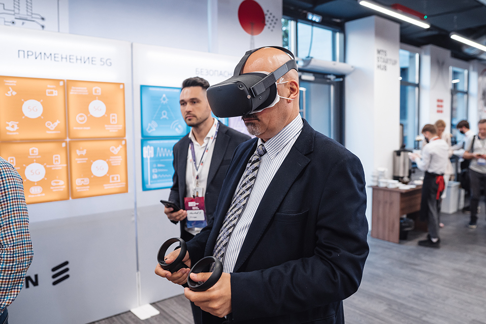 Скорость будущего. В Нижнем Новгороде открылся инновационный центр с зоной 5G 2 Скорость будущего. В Нижнем Новгороде открылся инновационный центр с зоной 5G 2
