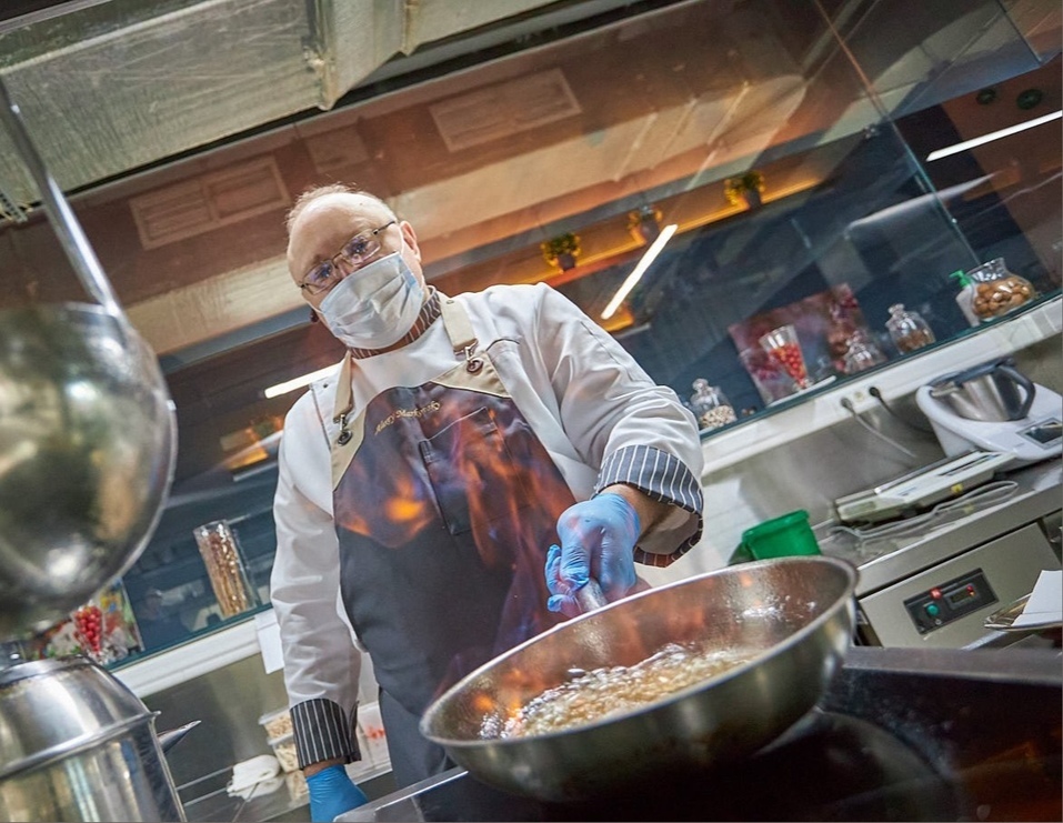 «Мне хочется, чтобы люди восхищались не шашлыком, а настоящими кулинарными произведениями» 2 «Мне хочется, чтобы люди восхищались не шашлыком, а настоящими кулинарными произведениями» 2