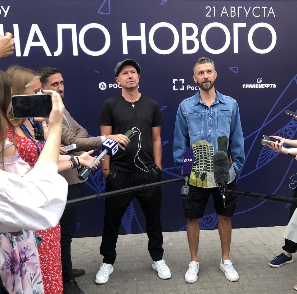 «Мы сидели в ресторане, там цемент сыпался в тарелки». Нижегородцы и гости города о юбилее 4 «Мы сидели в ресторане, там цемент сыпался в тарелки». Нижегородцы и гости города о юбилее 4