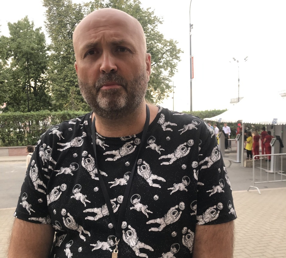 «Мы сидели в ресторане, там цемент сыпался в тарелки». Нижегородцы и гости города о юбилее 5 «Мы сидели в ресторане, там цемент сыпался в тарелки». Нижегородцы и гости города о юбилее 5