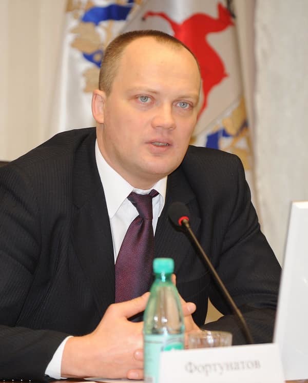 «Мы сидели в ресторане, там цемент сыпался в тарелки». Нижегородцы и гости города о юбилее 6 «Мы сидели в ресторане, там цемент сыпался в тарелки». Нижегородцы и гости города о юбилее 6