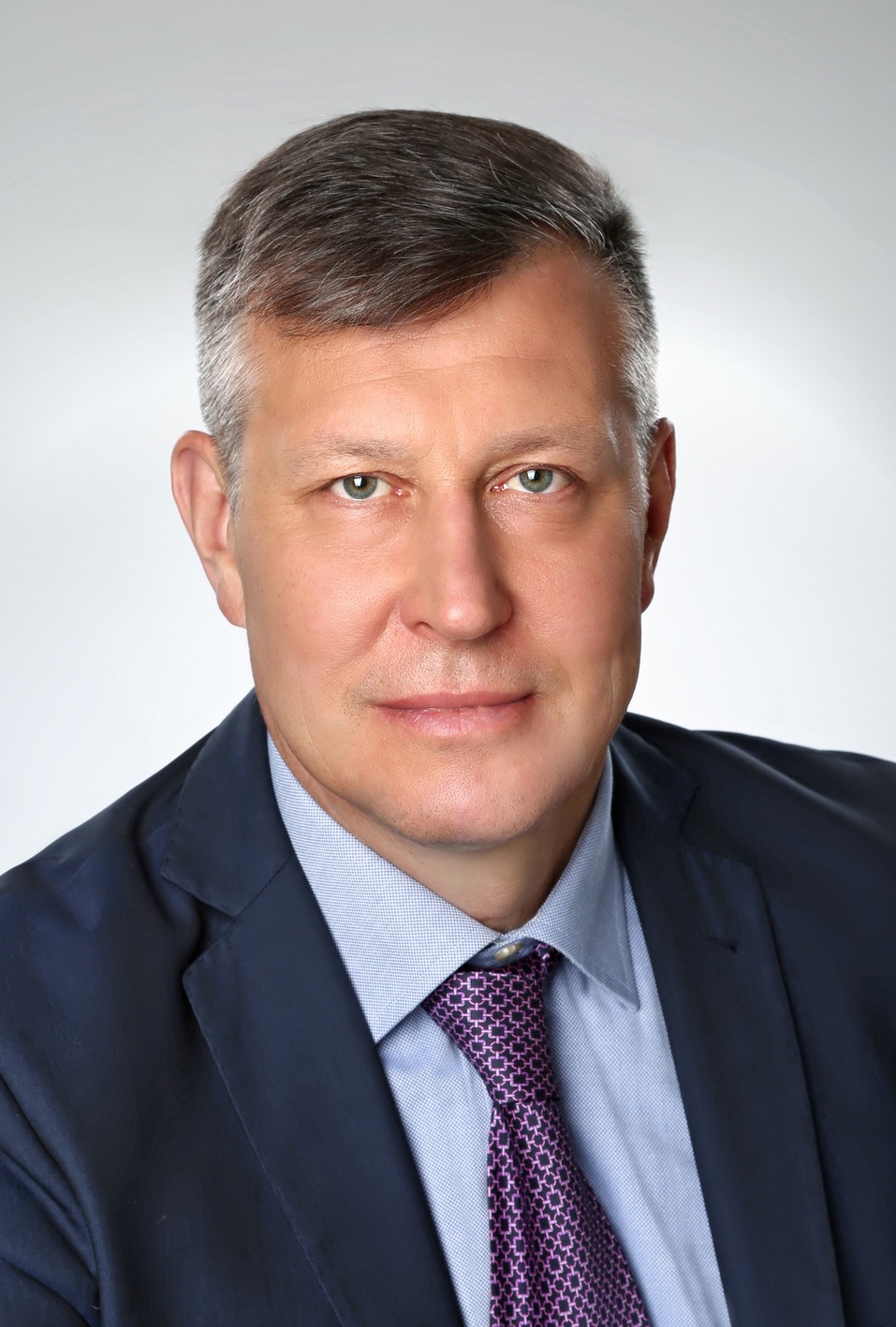 «Дипломированных специалистов много, а рабочих рук не хватает» — Павел Яковлев, АЗ «УРАЛ» 1 «Дипломированных специалистов много, а рабочих рук не хватает» — Павел Яковлев, АЗ «УРАЛ» 1