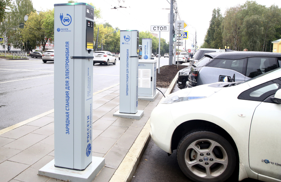 Около парка «Швейцария» можно теперь заряжать электрокары 1 Около парка «Швейцария» можно теперь заряжать электрокары 1