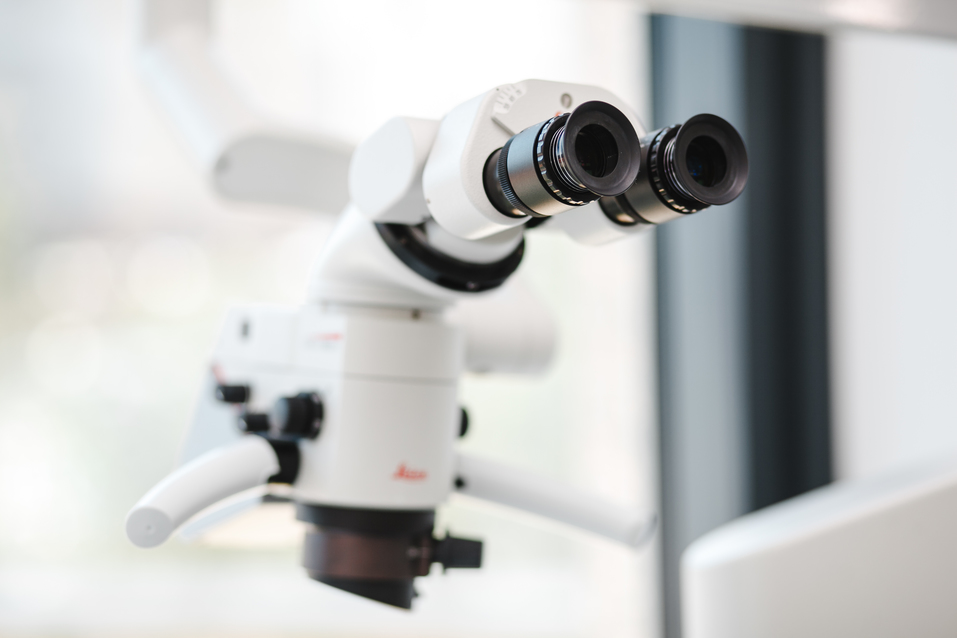 Прощайте, люминиры, да здравствуют айниры: получи улыбку без вреда для зубов 1 Прощайте, люминиры, да здравствуют айниры: получи улыбку без вреда для зубов 1