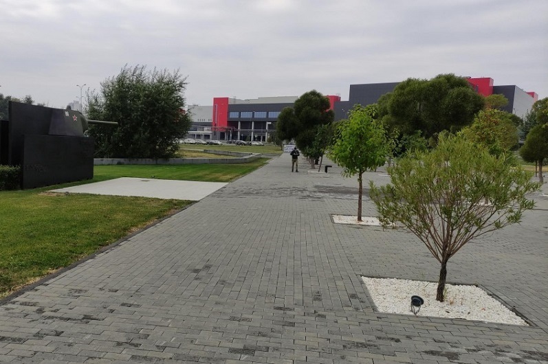 Мэрия Челябинска раздала награды за лучшие клумбы и общественные пространства 6 Мэрия Челябинска раздала награды за лучшие клумбы и общественные пространства 6