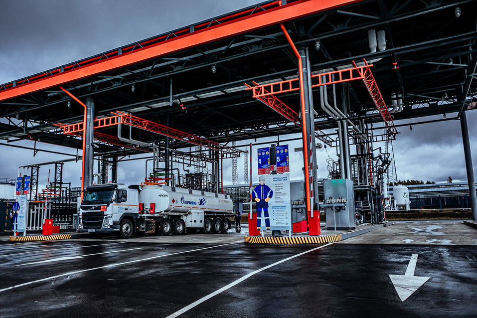 «Газпром нефть» запустила крупнейший топливный терминал на Урале 2 «Газпром нефть» запустила крупнейший топливный терминал на Урале 2