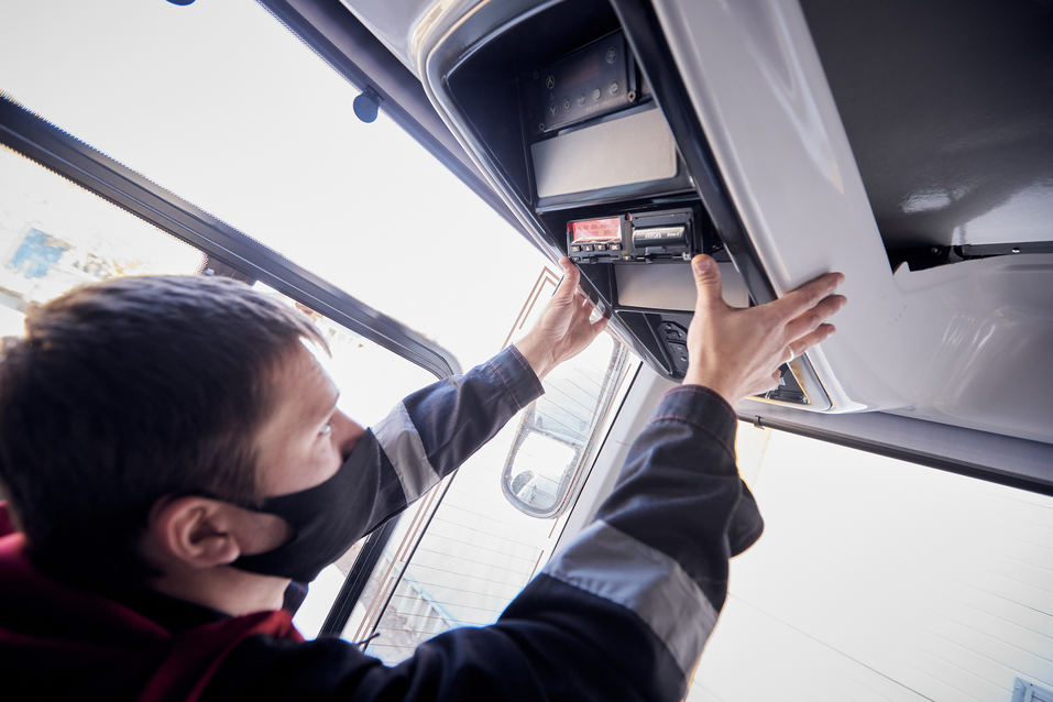 Уснул, врезался в мост — миллионы убытков. Как и зачем бороться с переработками водителей 4 Уснул, врезался в мост — миллионы убытков. Как и зачем бороться с переработками водителей 4