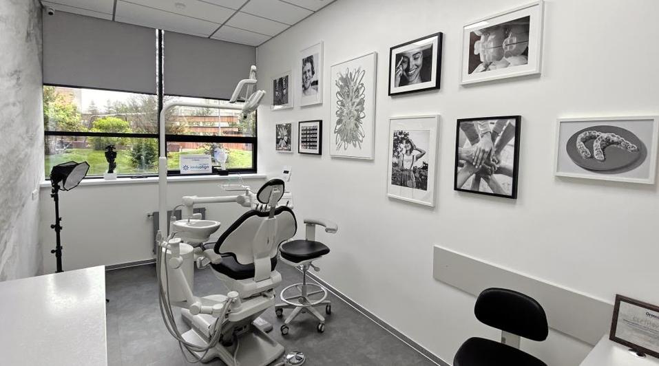 Ортодонтия будущего: как новосибирские врачи исправляют зубы невидимыми капами Invisalign 3 Ортодонтия будущего: как новосибирские врачи исправляют зубы невидимыми капами Invisalign 3